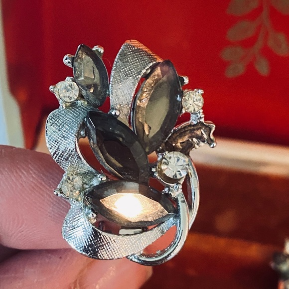 Vintage silver clip on earrings with zirconia - Picture 4 of 4